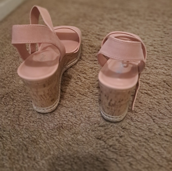 Wedges - Picture 3 of 5